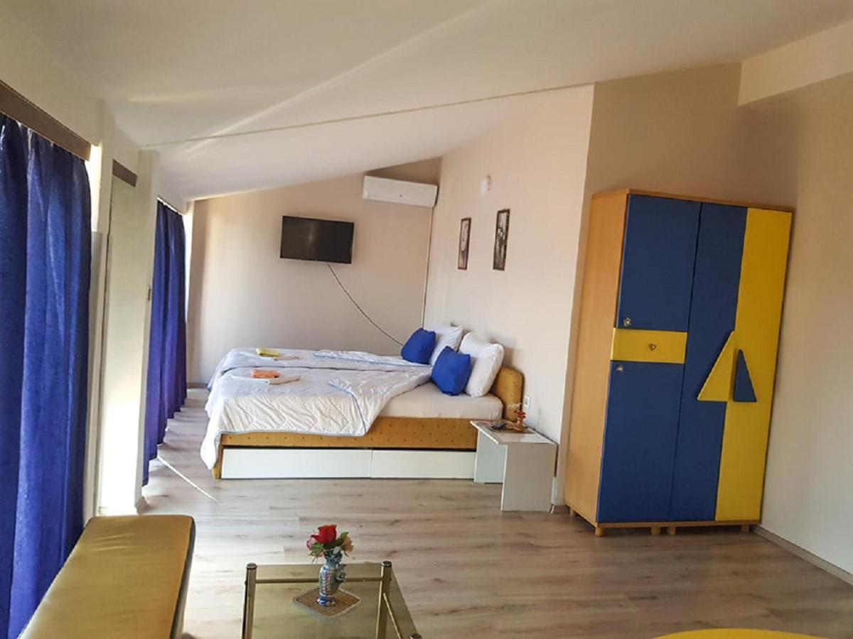 Villa Amsterdam Ohrid Bagian luar foto