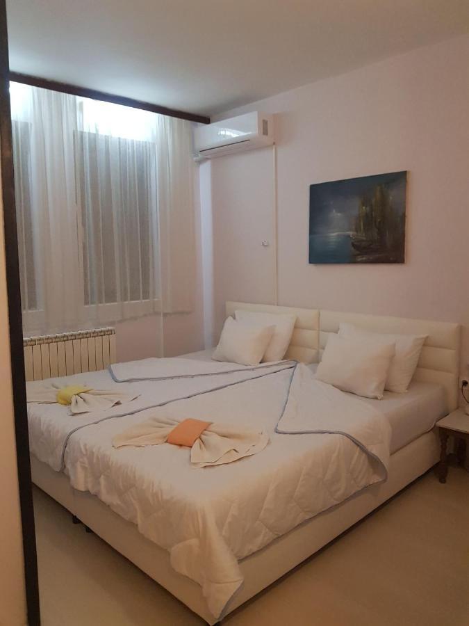 Villa Amsterdam Ohrid Bagian luar foto