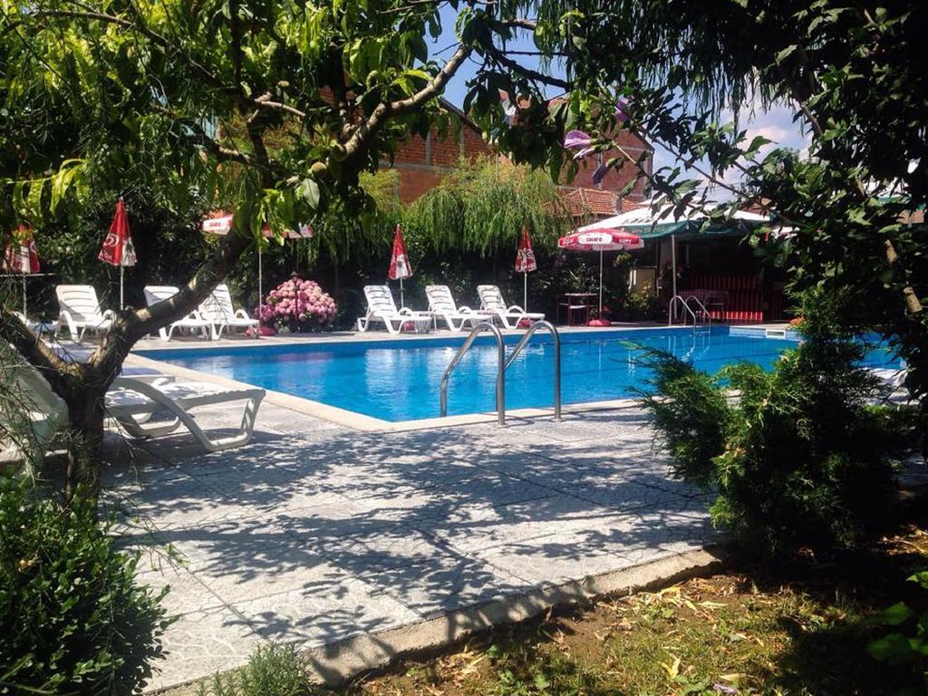 Villa Amsterdam Ohrid Bagian luar foto