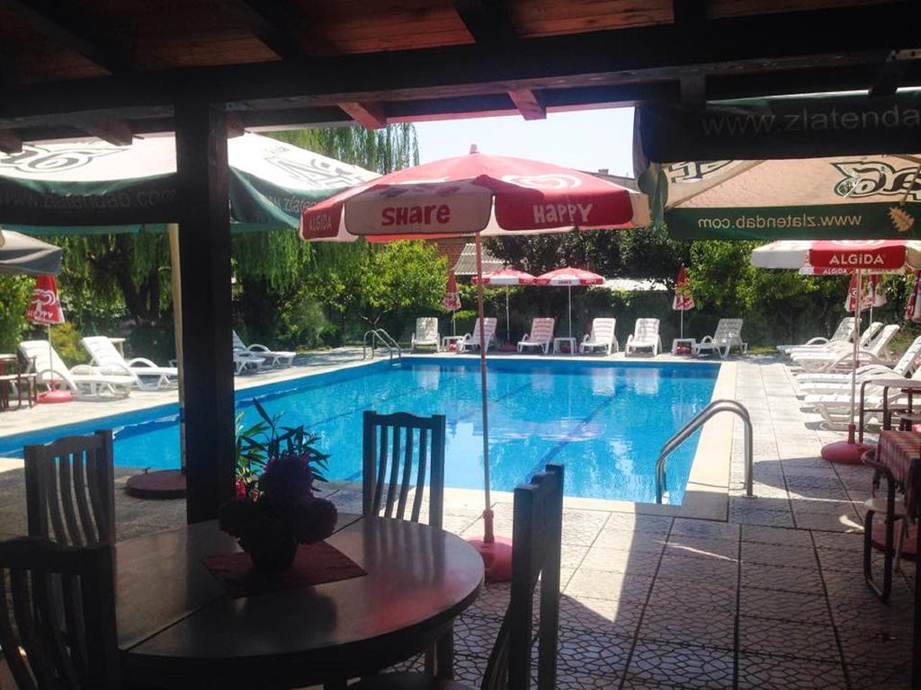 Villa Amsterdam Ohrid Bagian luar foto